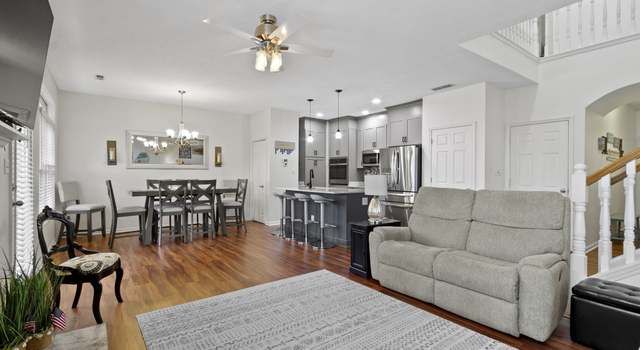 Photo of 11339 Fonthill Dr, Indianapolis, IN 46236