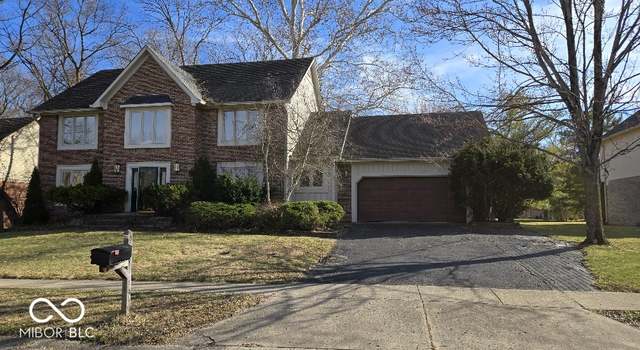 Photo of 7474 Oakland Hills Dr, Indianapolis, IN 46236
