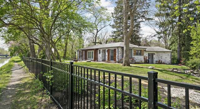 Photo of 157 E 61st St, Indianapolis, IN 46220