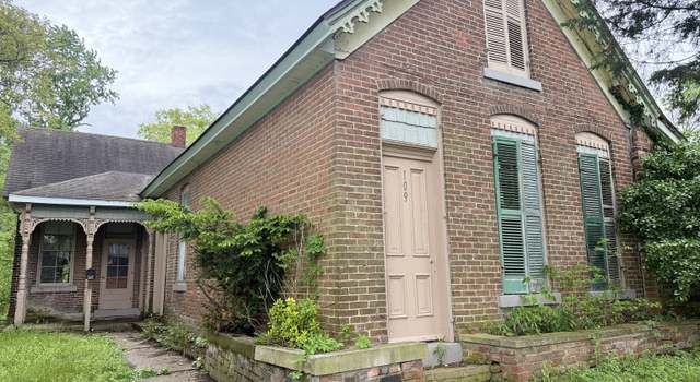 Photo of 109 W Main St, Crothersville, IN 47229