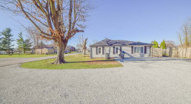 Photo of 2213 Richard St, Vallonia, IN 47281