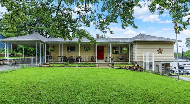 Photo of 313 E South St, Morristown, IN 46161