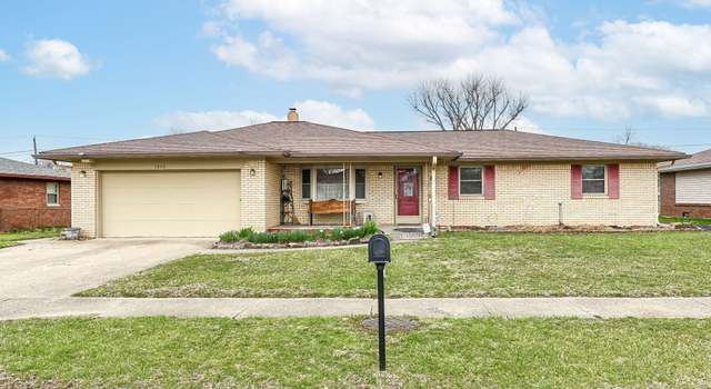 Photo of 7808 Crossgate Ln, Southport, IN 46227