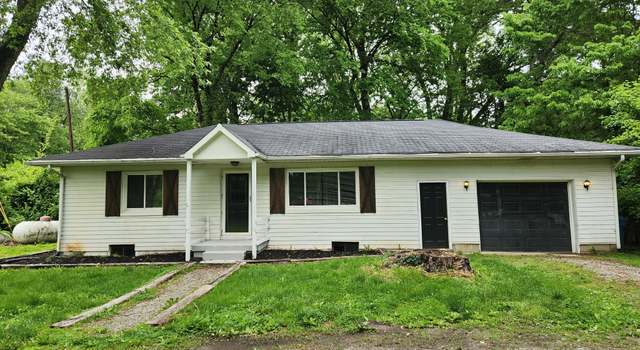 Photo of 988 Westfield Rd, Noblesville, IN 46062