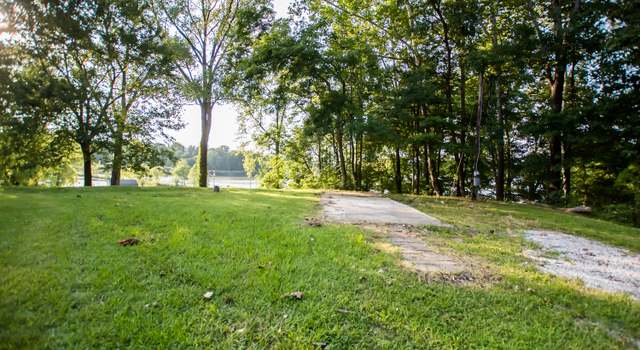 Photo of 8713 Midview Dr, Unionville, IN 47468