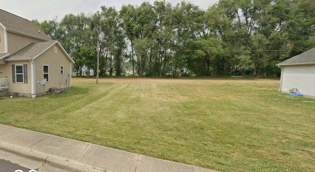 Photo of 2218 Chase St, Terre Haute, IN 47807