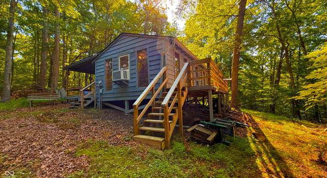Photo of 820 Combs Rd, Nashville, IN 47448