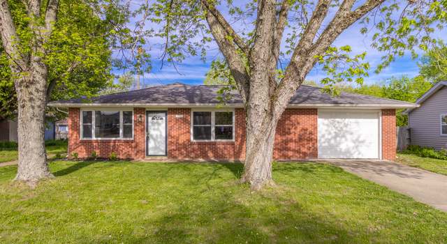 Photo of 1911 Timbercrest Dr, Columbus, IN 47203