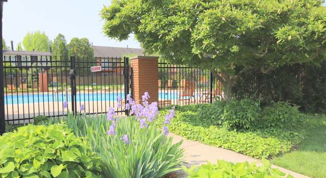Photo of 8514 Canterbury Sq W, Indianapolis, IN 46260