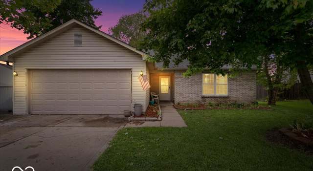 Photo of 4016 Dogwood Ln, Franklin, IN 46131