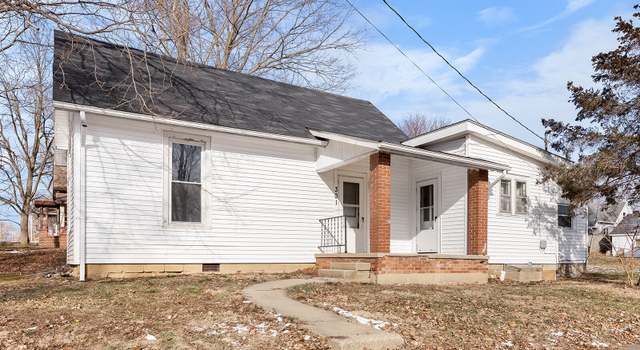 Photo of 301 Davidson St, Hillsboro, IN 47949
