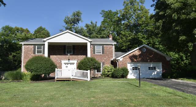 Photo of 44 Horseshoe Ln, Carmel, IN 46033