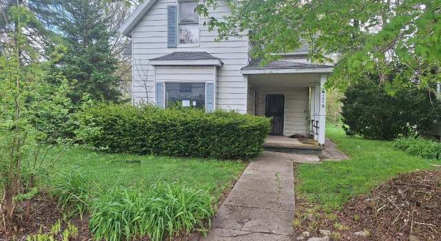 Photo of 404 W Elm St, Gaston, IN 47342