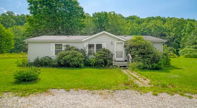 Photo of 5921 Crooked Creek Rd, Nashville, IN 47448