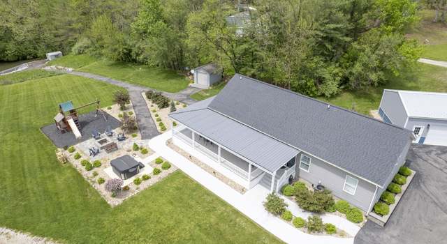Photo of 9548 E Northshore Dr, Unionville, IN 47468