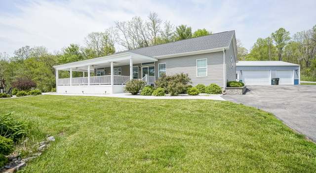 Photo of 9548 E Northshore Dr, Unionville, IN 47468