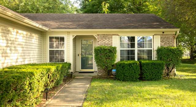 Photo of 903 Governors Ln, Shelbyville, IN 46176