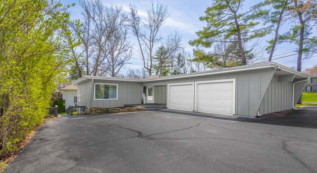 Photo of 601 Terrace Lake Dr, Columbus, IN 47201