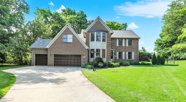 Photo of 8261 Twin Pointe Cir, Indianapolis, IN 46236