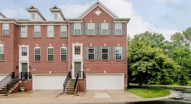 Photo of 755 Ivy Ln, Carmel, IN 46032