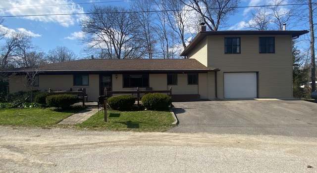 Photo of 5580 Paradise Ct, Martinsville, IN 46151