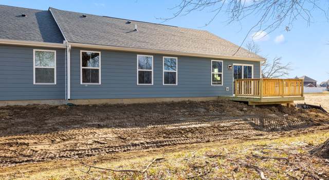 Photo of 140 Mission Terrace Dr, Whiteland, IN 46184