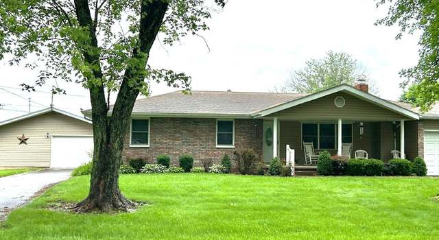 Photo of 704 E Gatewood Dr, Westport, IN 47283