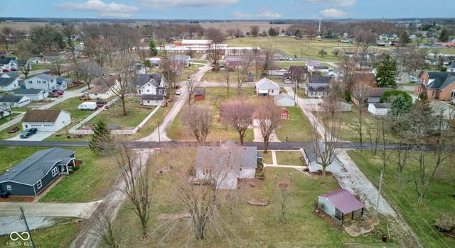 Photo of 502 E Washington St, Summitville, IN 46070