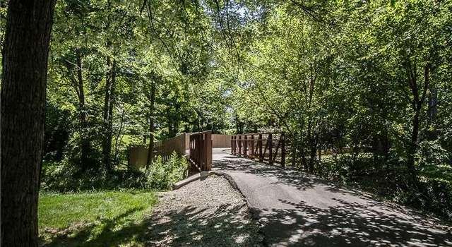 Photo of 414 Westlea Dr, Westfield, IN 46074