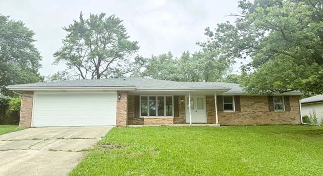 Photo of 802 Piccadilly Rd, Anderson, IN 46013
