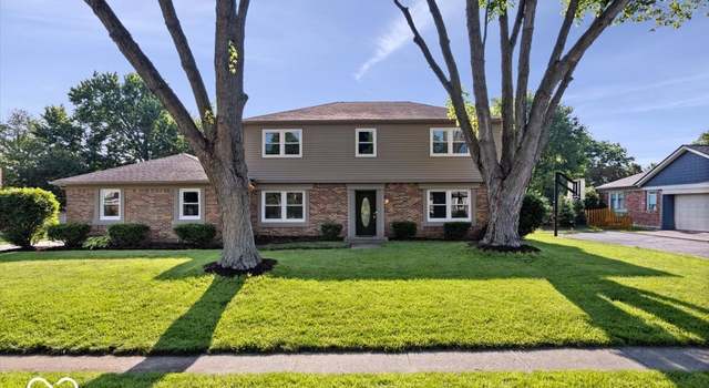 Photo of 567 Hawthorne Dr, Carmel, IN 46033
