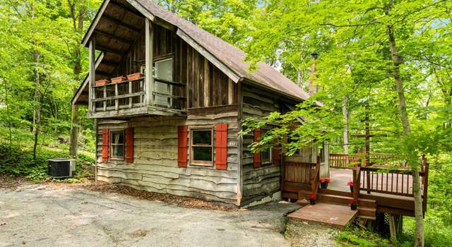 Photo of 841 Helmsburg Rd, Nashville, IN 47448