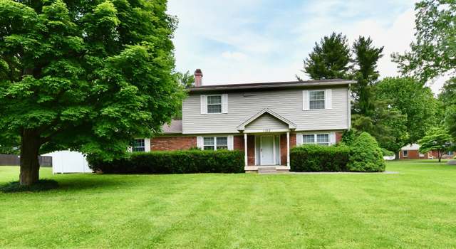 Photo of 1102 Fox Hill Dr, Indianapolis, IN 46228