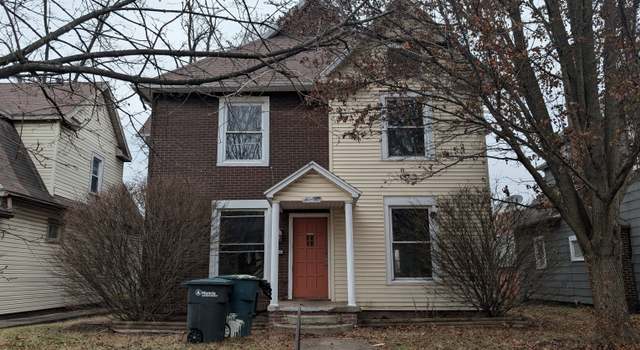 Photo of 802 W Charles St, Muncie, IN 47305