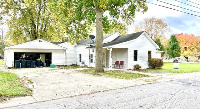 Photo of 1121 W Fourth St, Greenfield, IN 46140
