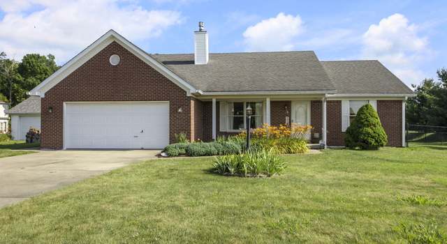 Photo of 1016 W Creek Ridge Dr, Fountaintown, IN 46130