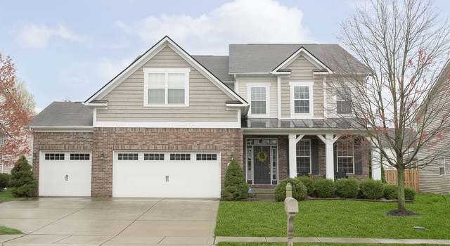 Photo of 6105 Mountain Hawk Dr, Zionsville, IN 46077