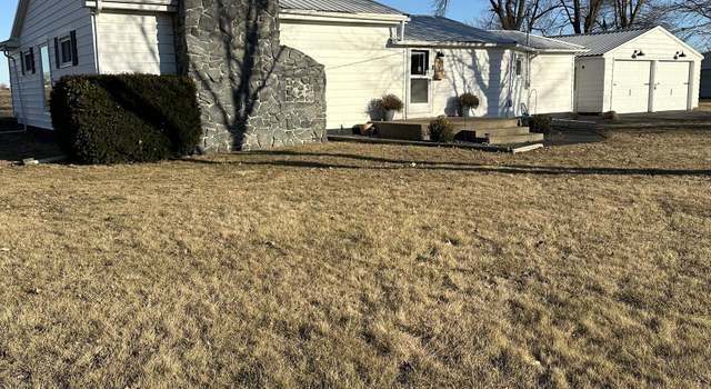 Photo of 301 S Cobb St, Pine Village, IN 47975