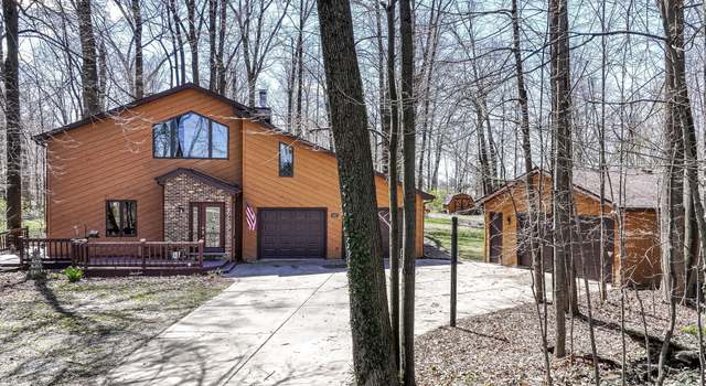 Photo of 6147 Cloverdale Dr, Greentown, IN 46936