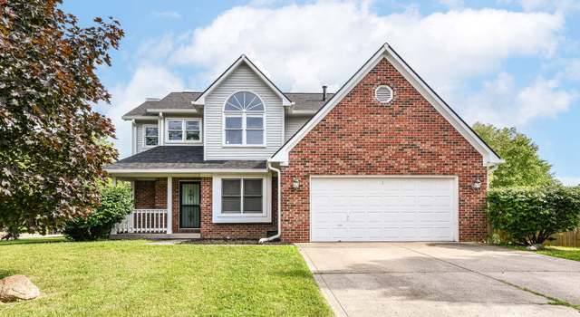 Photo of 493 Clearwater Blvd, Whiteland, IN 46184