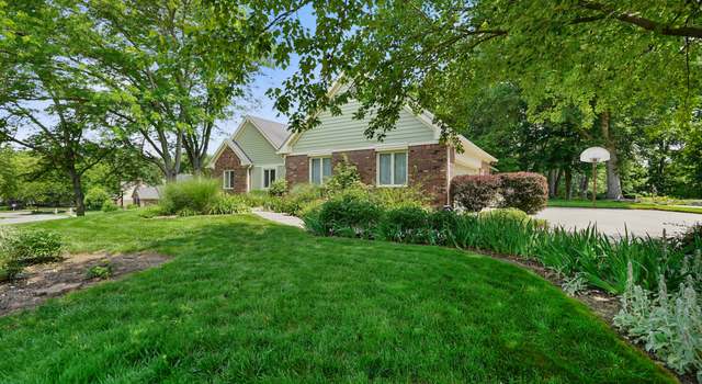 Photo of 6118 Deerwood Dr, Greenwood, IN 46143