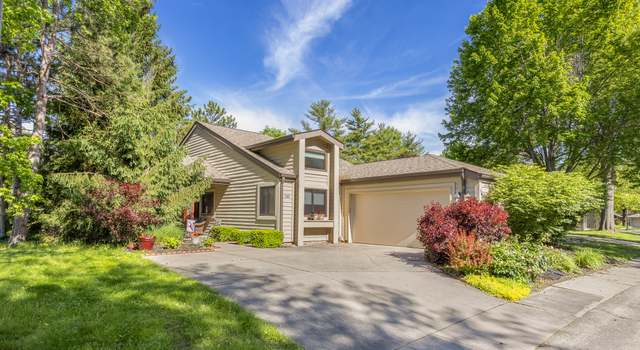 Photo of 740 Carya Sq, Columbus, IN 47201