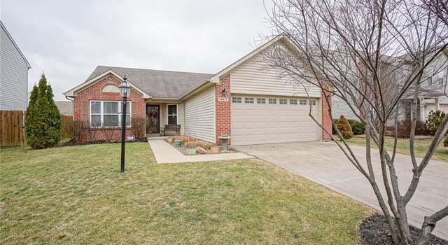Photo of 18977 Prairie Crossing Dr, Noblesville, IN 46062