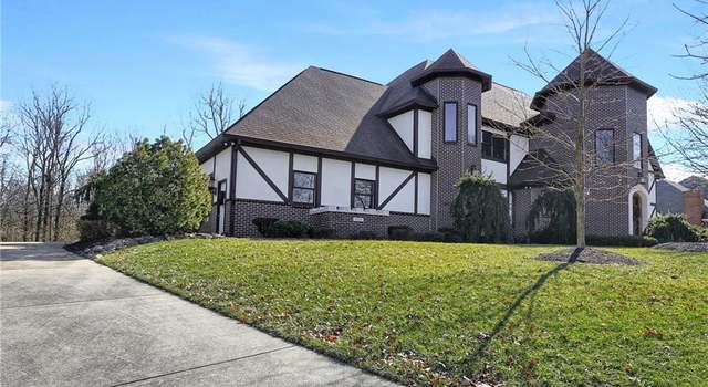 Photo of 8113 Traders Hollow Ln, Indianapolis, IN 46278