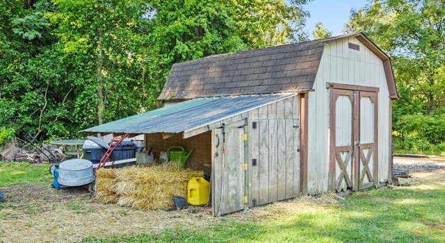 Photo of 48 W Adams Brick Ave, Martinsville, IN 46151