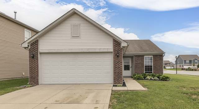 Photo of 933 Curlew Ln, Greenwood, IN 46143