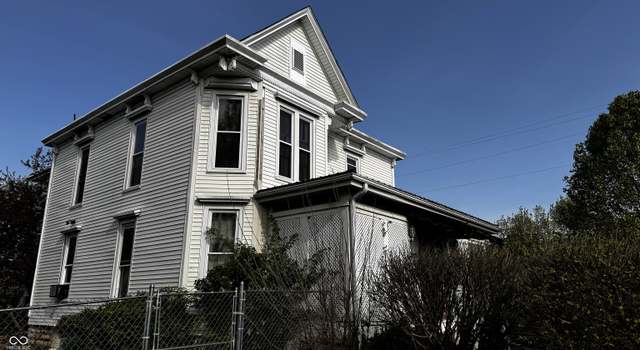 Photo of 301 S High St, Salem, IN 47167