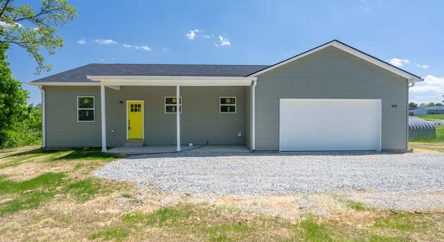 Photo of 303 Doe Creek Dr, Cloverdale, IN 46120