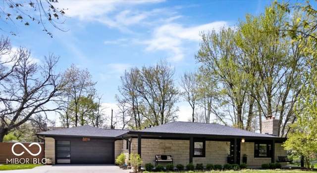 Photo of 9944 Holaday Dr, Carmel, IN 46032