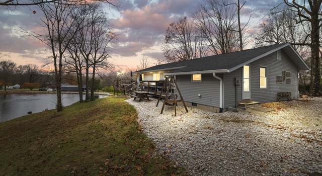 Photo of 10129 E Redbud Ln, Rockville, IN 47872